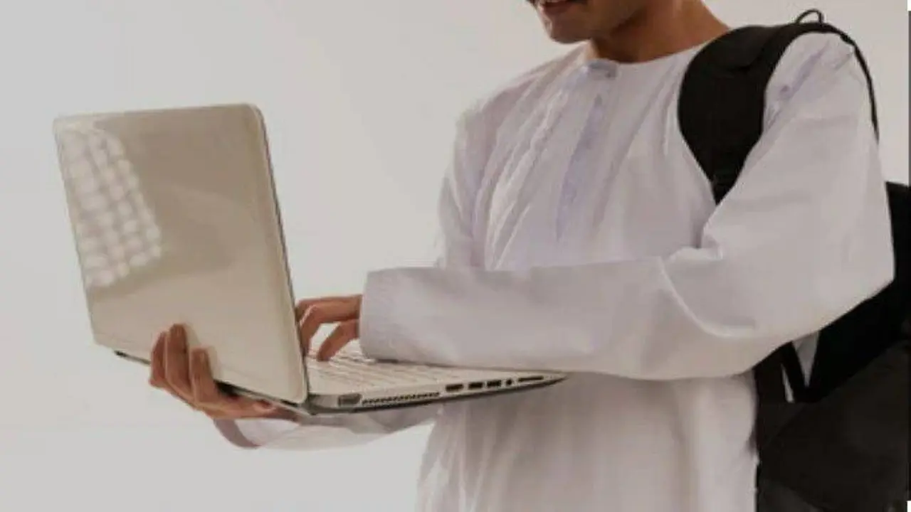 المدارس تطلب من طلبة الـ 12 تحديث بياناتهم الشخصية.